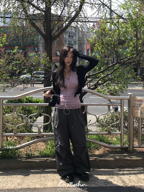 下擺蕾絲掛脖棉質背心